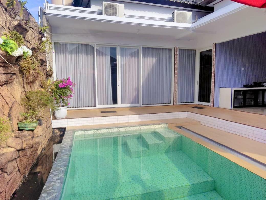 Villa Lim ตาบานัน ภายนอก รูปภาพ